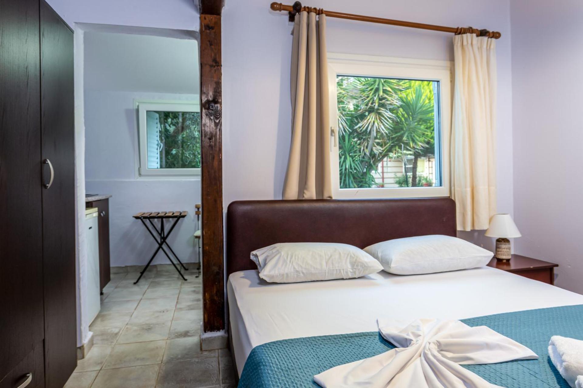 Olympic Bibis Hotel Metamorfosi  Bagian luar foto